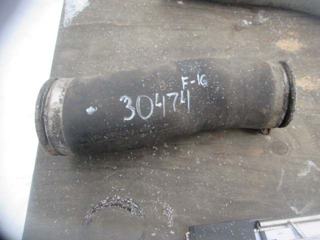 Патрубок интеркулера Volvo F16 TD163 1542890